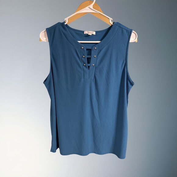 Sleeveless Blue Top With Studded V-Neck By 89th & Madison - Picture 2 of 4